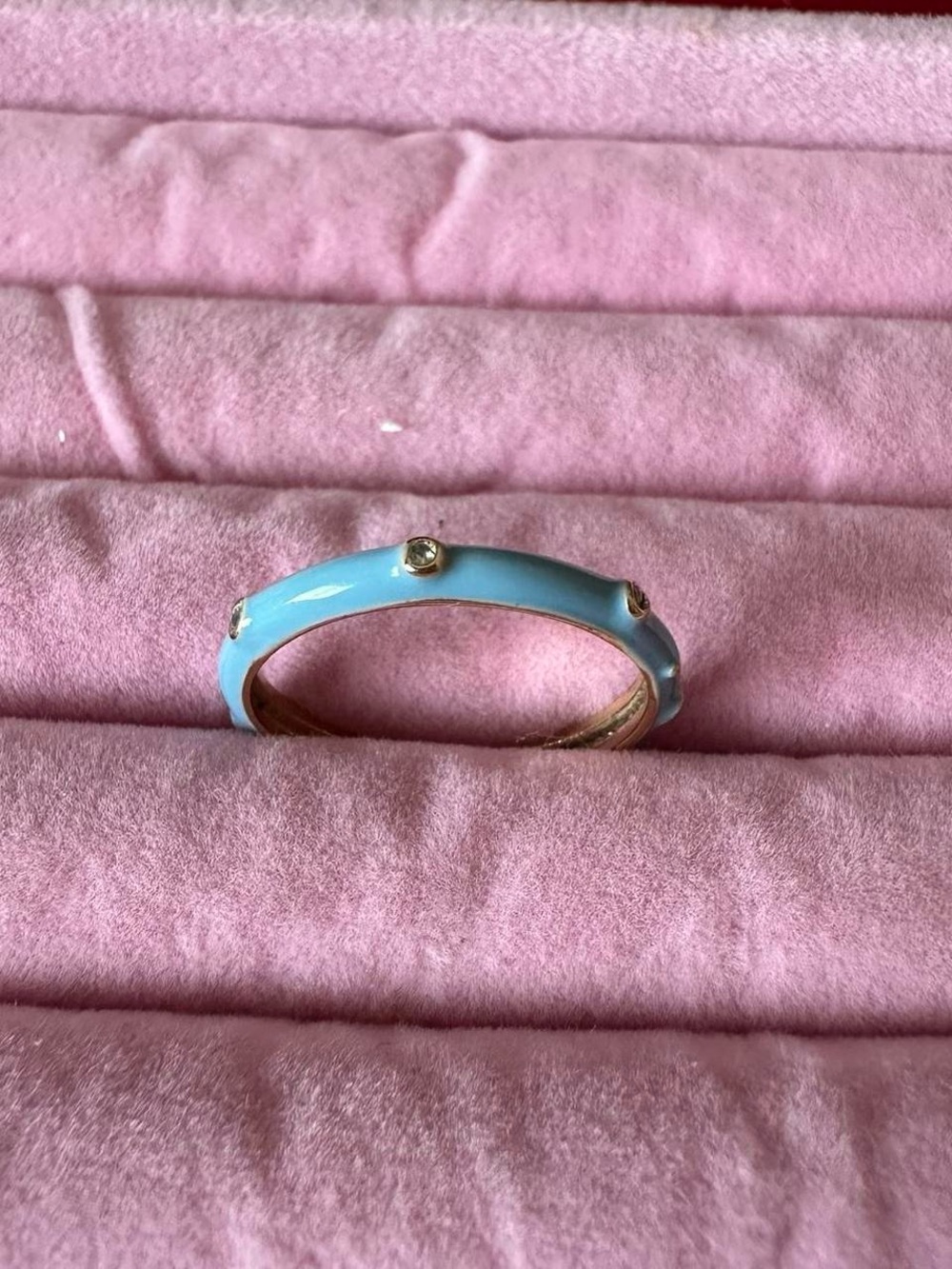 Vintage blue band rhinestone ring. Size 7.8.